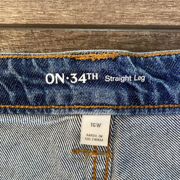 NWT On 34th Created for Macy's Two Toned Straight Leg Denim Jeans Size 16W - Picture 7 of 12